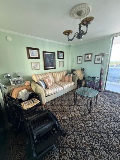 20505 E Country Club Dr , Unit 1036, Aventura, FL 33180 Photo