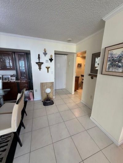 20505 E Country Club Dr , Unit 1036, Aventura, FL 33180 Photo