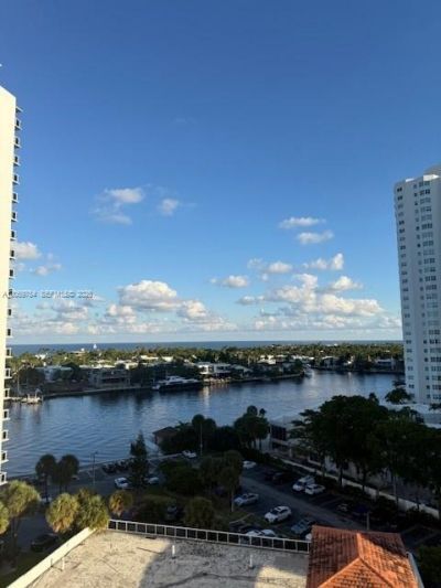 20505 E Country Club Dr , Unit 1036, Aventura, FL 33180 Photo