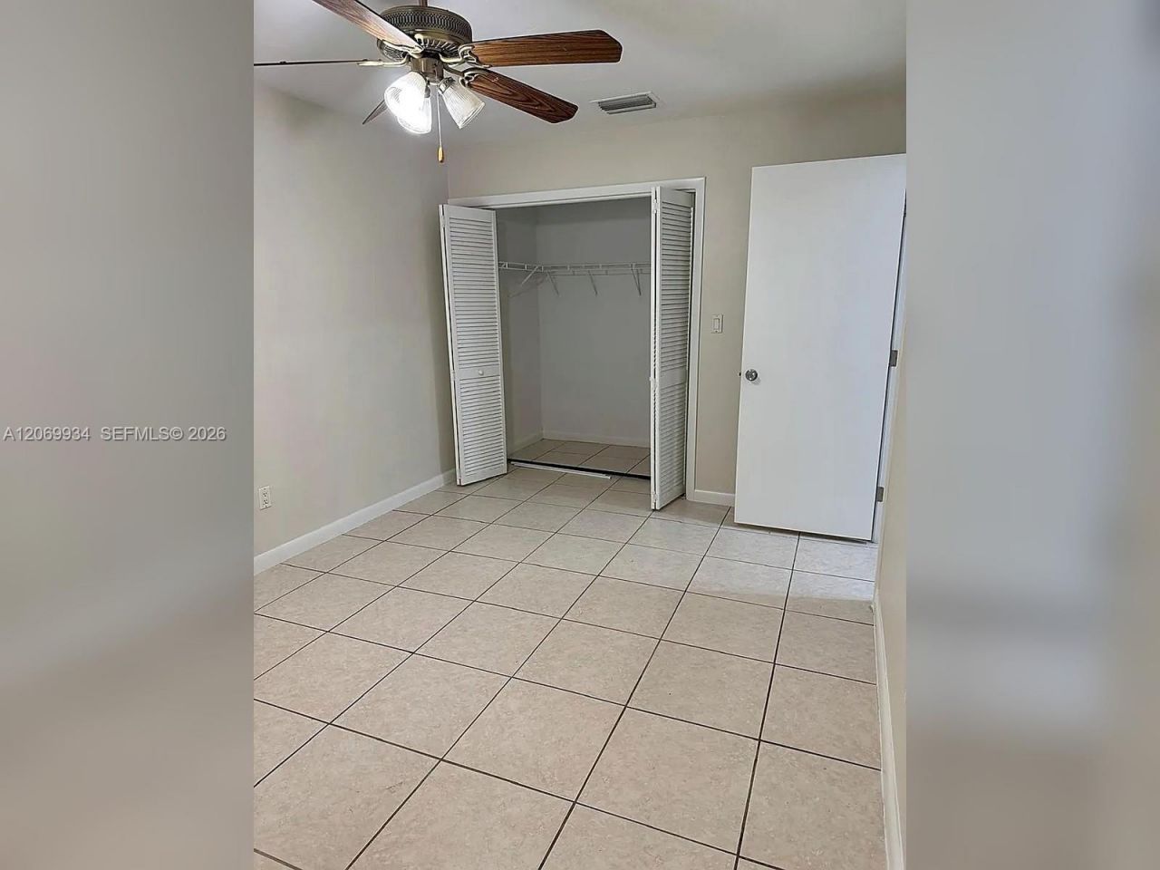 3232 Village Green Dr, Miami, FL 33175 Photo
