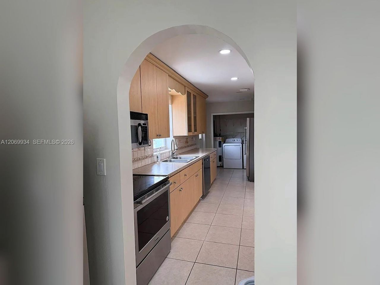 3232 Village Green Dr, Miami, FL 33175 Photo