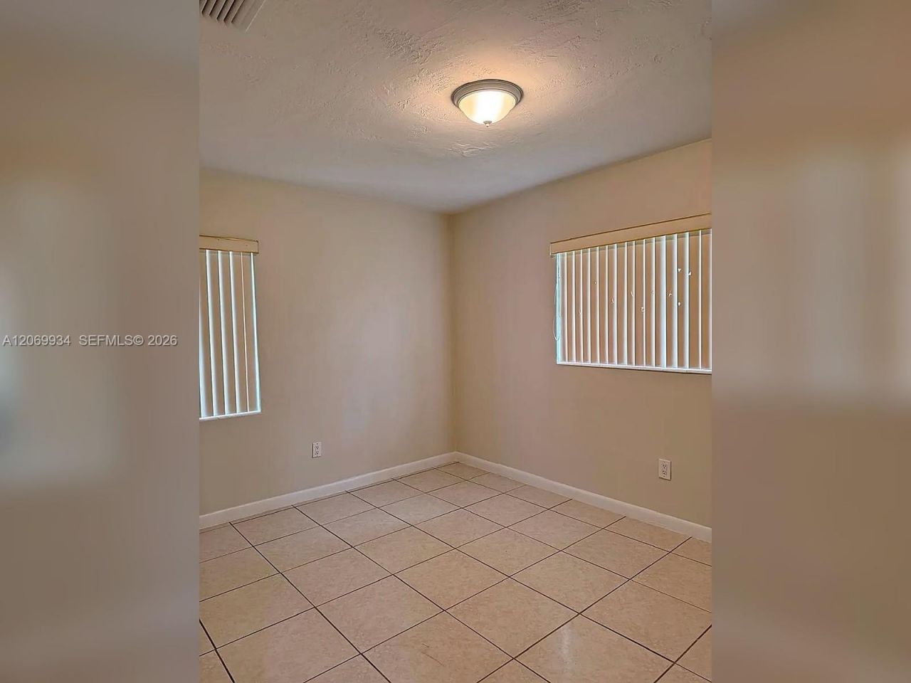 3232 Village Green Dr, Miami, FL 33175 Photo