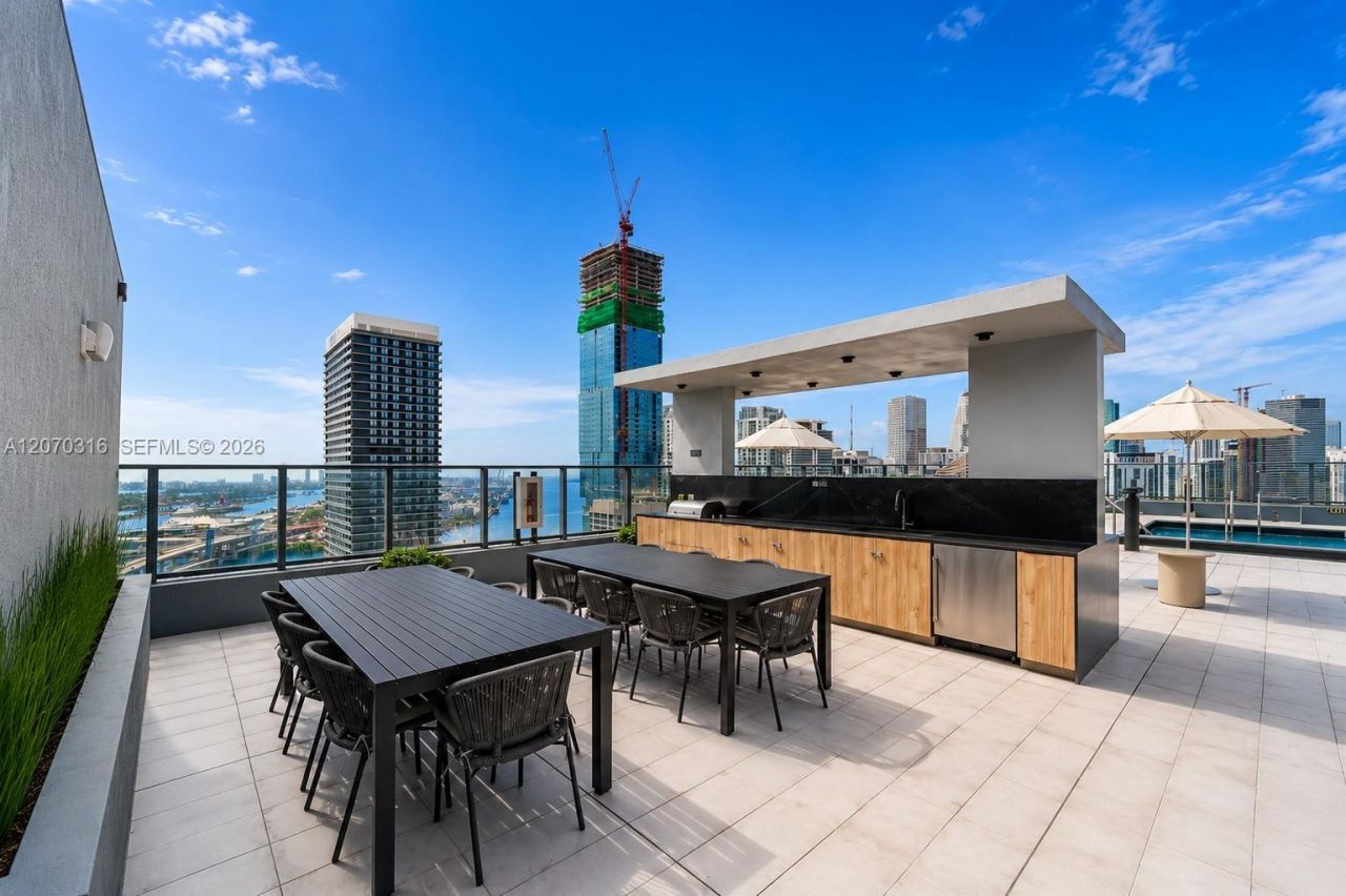 121 NE 5th St , Unit 3713, Miami, FL 33132 Photo