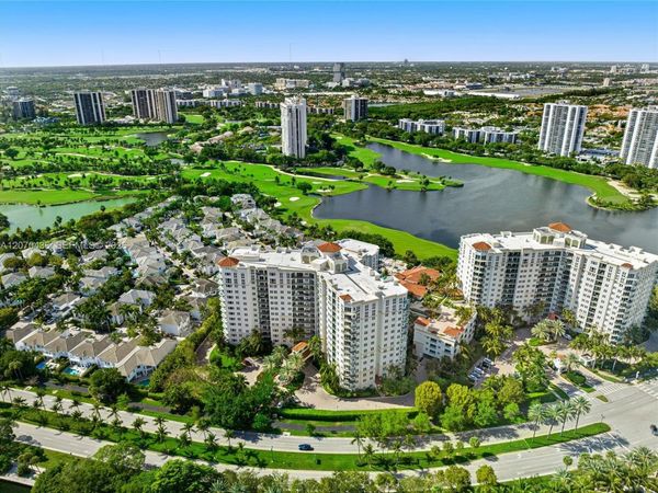 19900 E Country Club Dr , Unit 607, Aventura, FL 33180