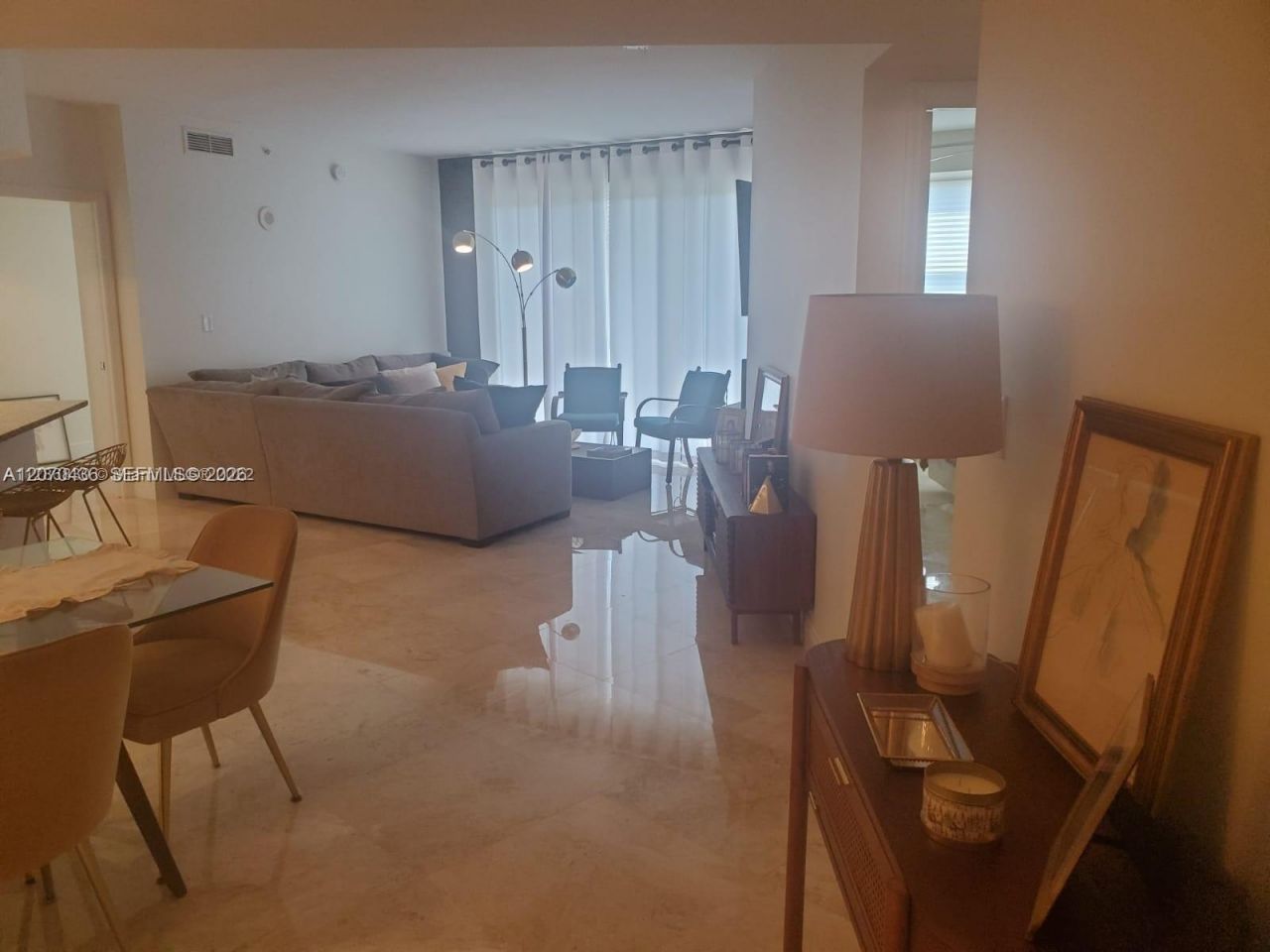 19900 E Country Club Dr , Unit 607, Aventura, FL 33180 Photo