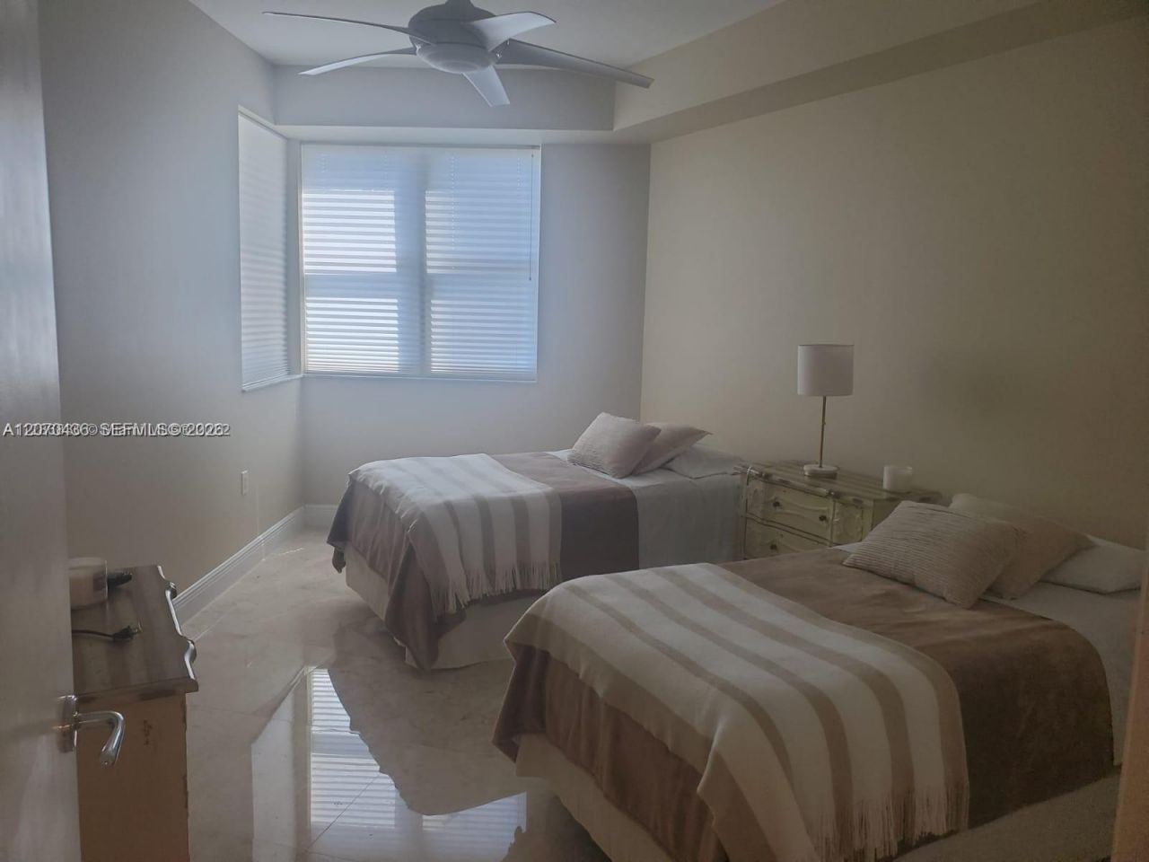 19900 E Country Club Dr , Unit 607, Aventura, FL 33180 Photo