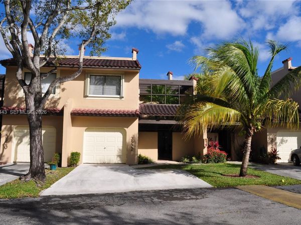 3522 Torremolinos Ave , Unit E-31, Doral, FL 33178