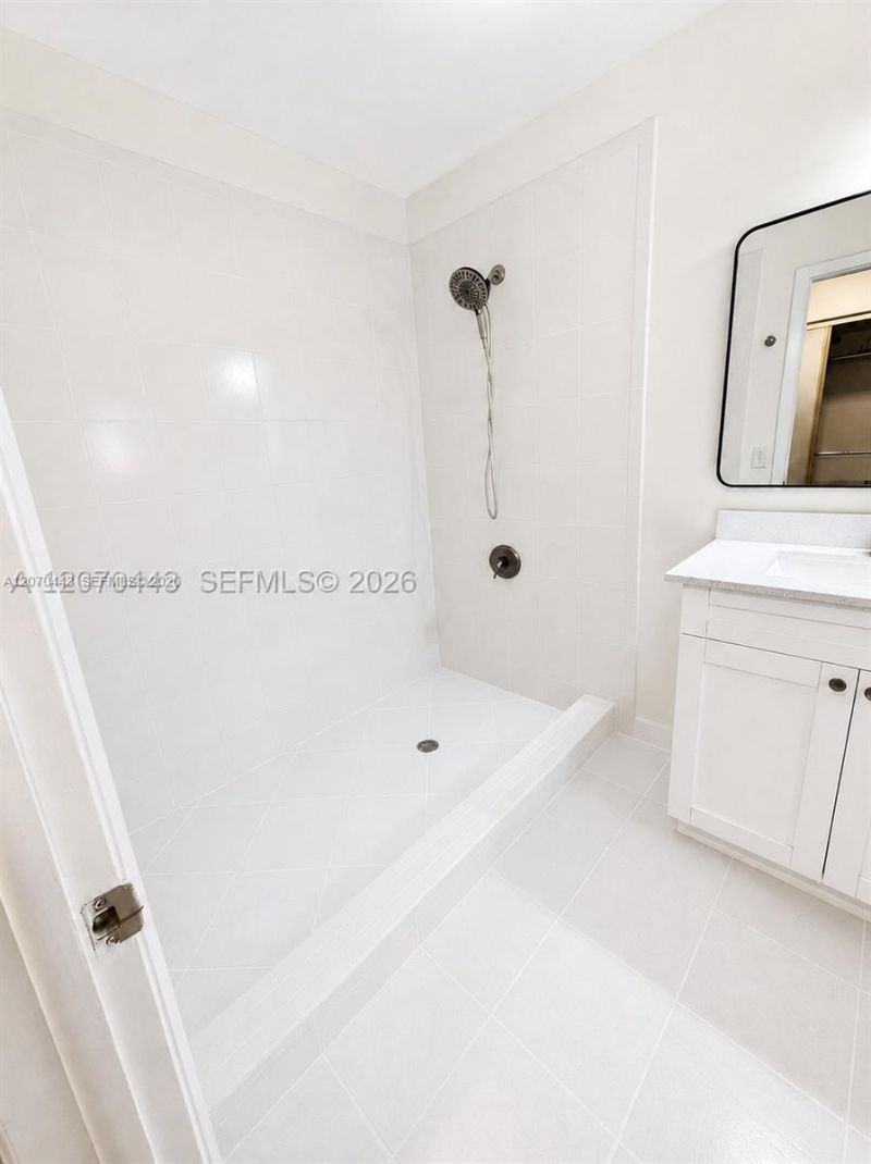 3522 Torremolinos Ave, Unit E-31, Doral, FL 33178 Photo