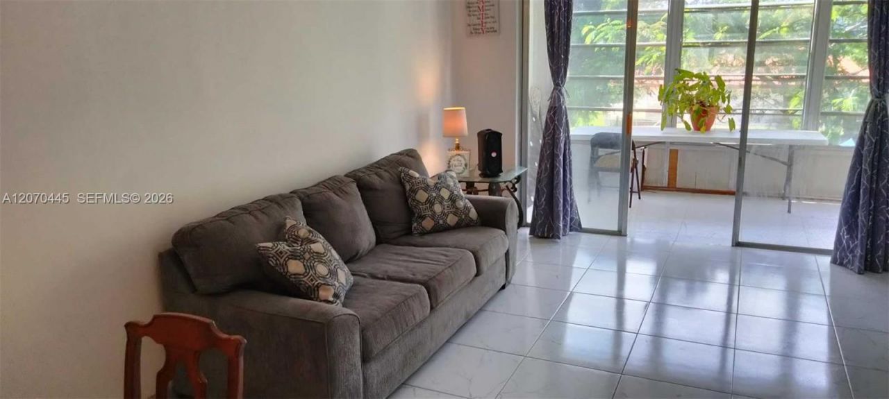 3001 NW 48th Ave , Unit 333, Lauderdale Lakes, FL 33313 Photo