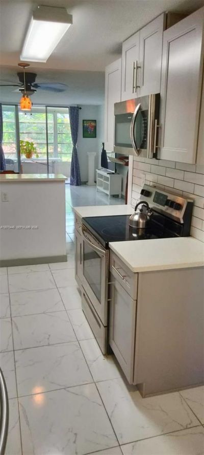 3001 NW 48th Ave , Unit 333, Lauderdale Lakes, FL 33313 Photo