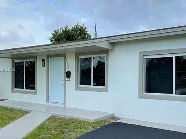 15900 SW 102nd Ave , Miami, FL 33157
