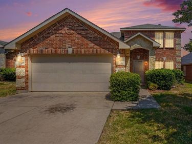 2417 Horseback Trail, Fort Worth, TX 76177