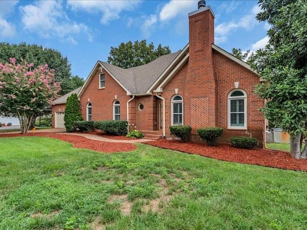 1523 Kensington Dr , Murfreesboro, TN 37130