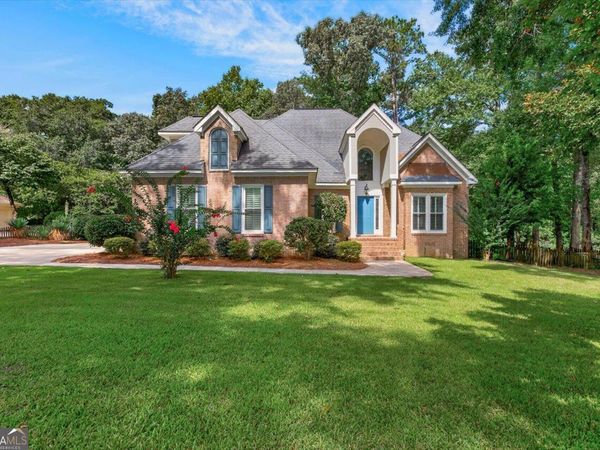 106 Fairways Drive, Warner Robins, GA 31088