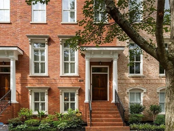 206 Montag Circle NE, Atlanta, GA 30307