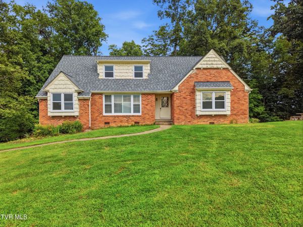 216 Chickasaw Street, Johnson City, TN 37604
