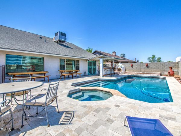 8136 E FOX Street, Mesa, AZ 85207