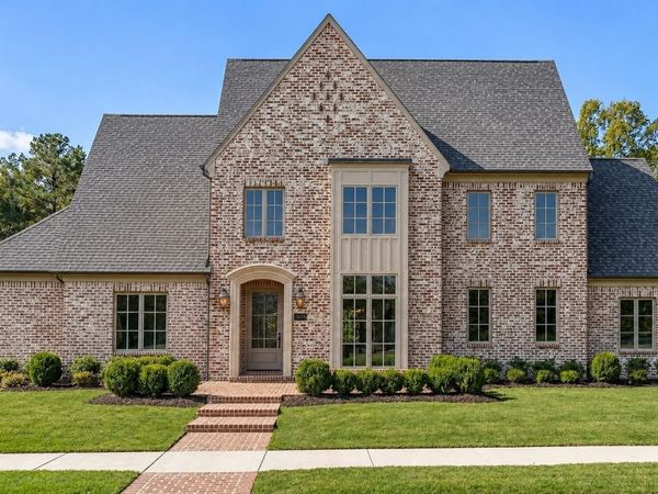 9136 OLD GREEN LN, Germantown, TN 38138