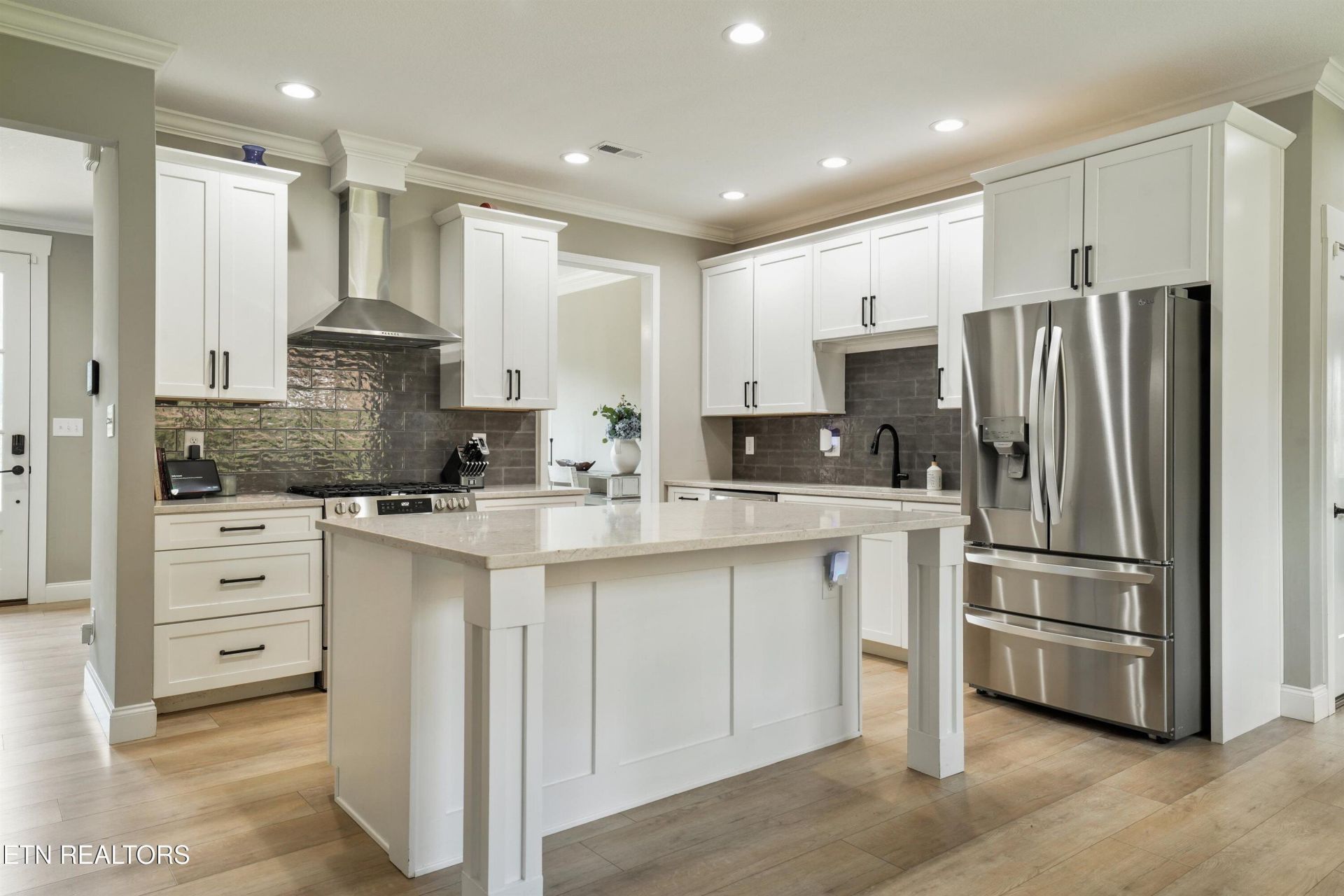 2214 Hickory Crest Lane