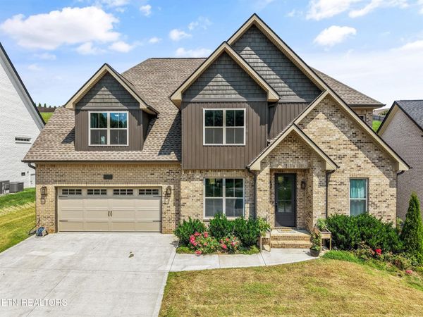 2214 Hickory Crest Lane, Knoxville, TN 37932