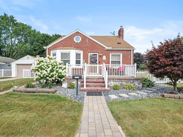 18861 Wood Street, Melvindale, MI 48122