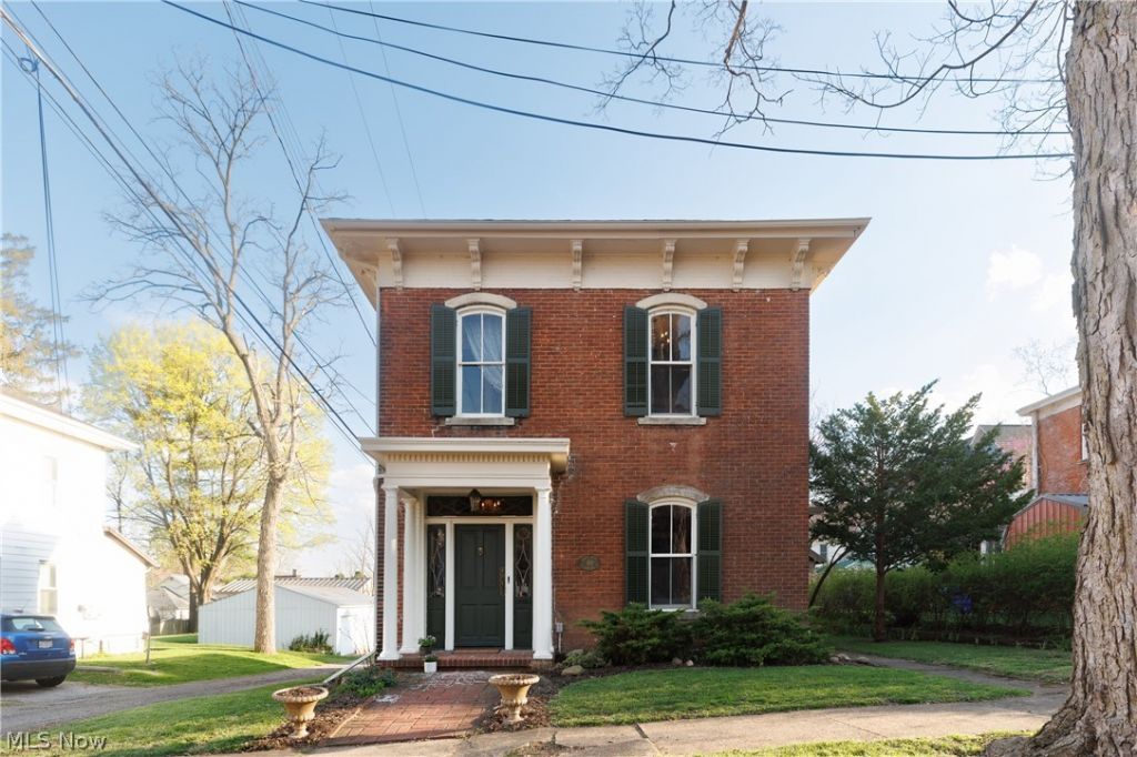 102 E Lamartine Street, Mount Vernon, OH 43050 Main Photo