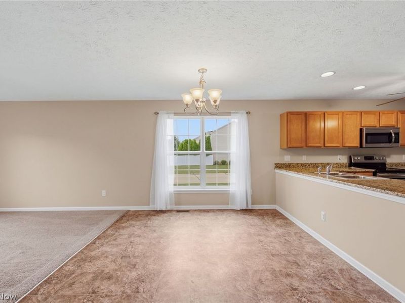 37470 Tail Feather Drive, North Ridgeville, OH 44039 Photo 12