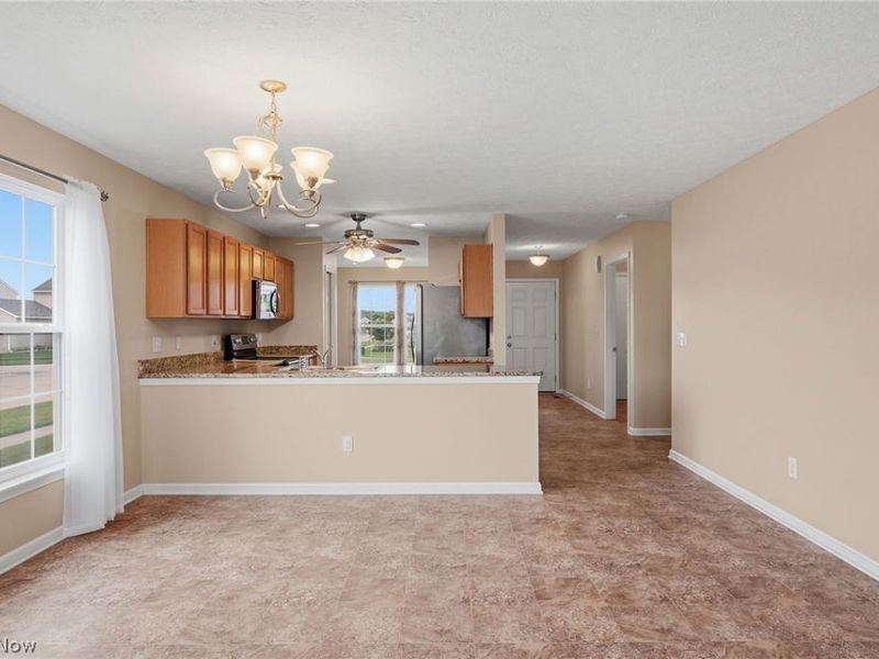 37470 Tail Feather Drive, North Ridgeville, OH 44039 Photo 14