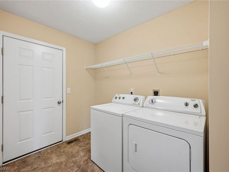 37470 Tail Feather Drive, North Ridgeville, OH 44039 Photo 27