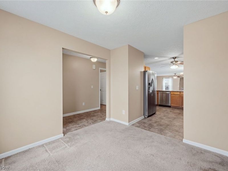 37470 Tail Feather Drive, North Ridgeville, OH 44039 Photo 6