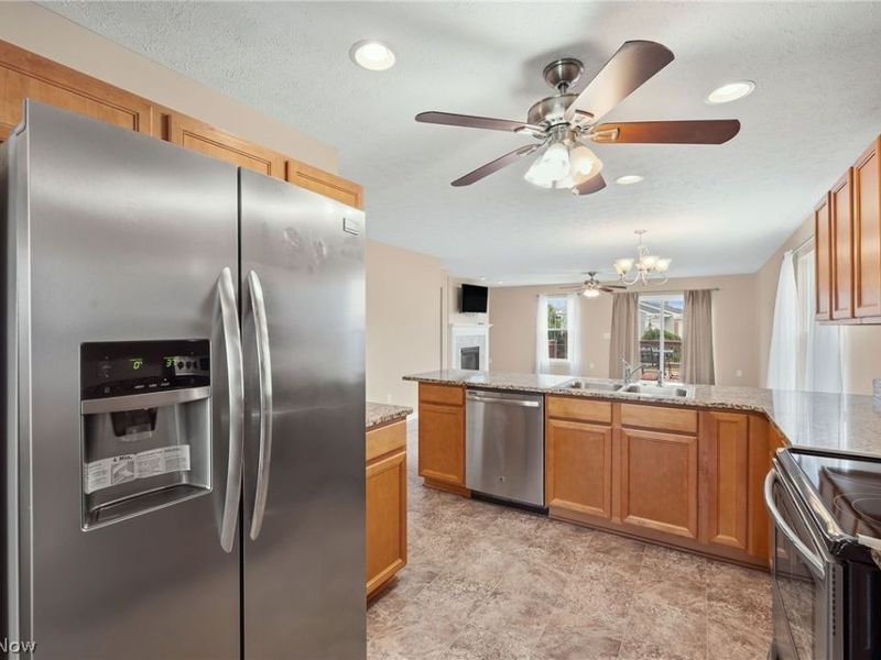37470 Tail Feather Drive, North Ridgeville, OH 44039 Photo 8
