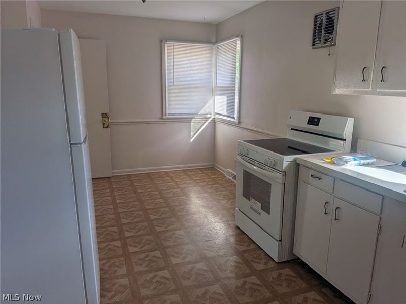 890 Independence Avenue, Akron, OH 44310 Photo 8