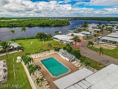 324 Shoreland Dr , Fort Myers, FL 33905 Photo