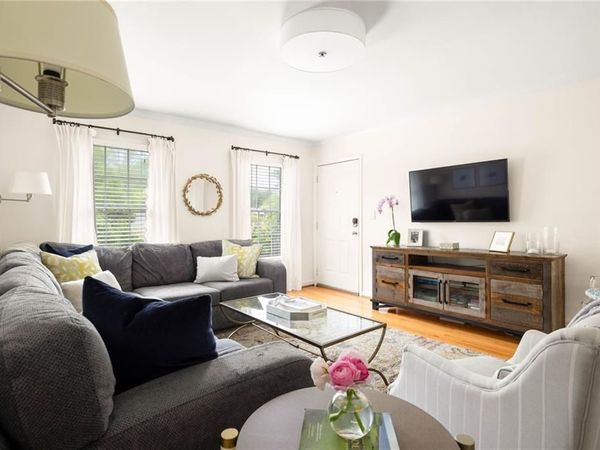 1101 Collier Road NW, Unit R4, Atlanta, GA 30318
