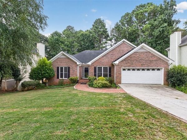 1105 Secret Cove Drive, Buford, GA 30518