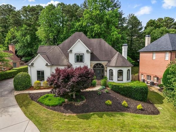 9170 Nesbit Lakes Drive , Roswell, GA 30022