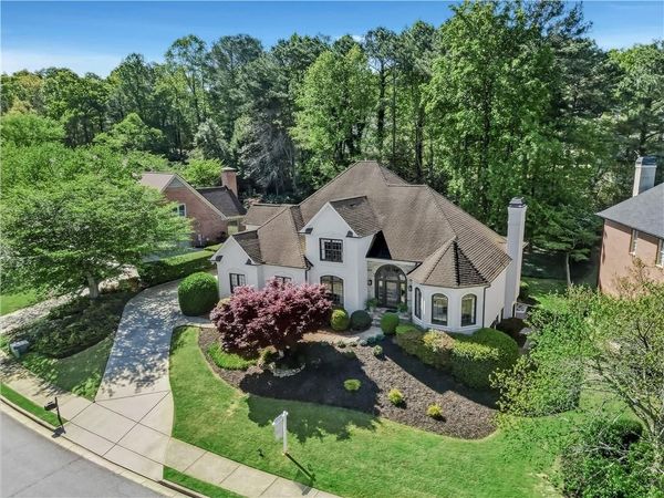9170 Nesbit Lakes Drive , Roswell, GA 30022