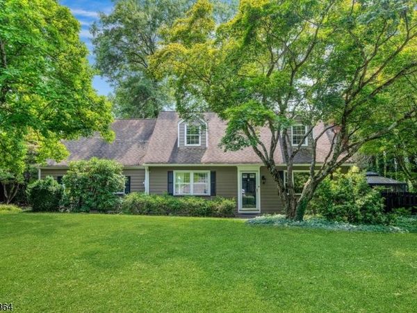 843 Long Hill Rd, Long Hill, NJ 07933