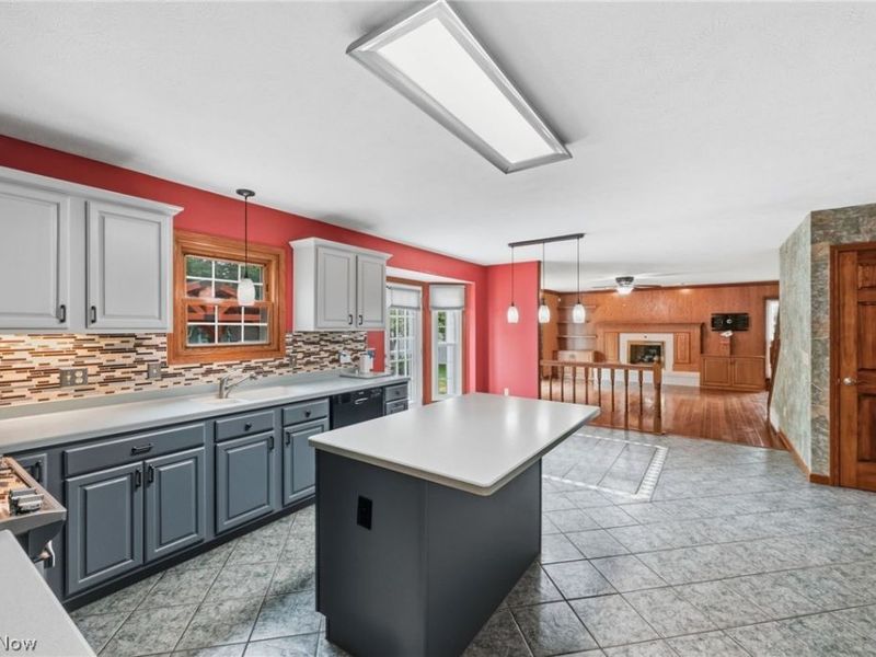 9473 Whalers Cove, Mentor, OH 44060 Photo 17