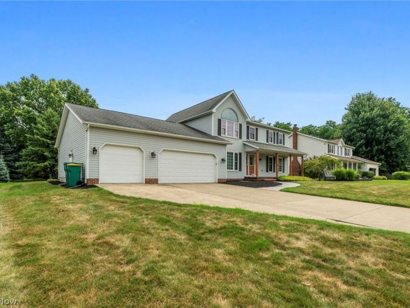 9473 Whalers Cove, Mentor, OH 44060 Photo 3