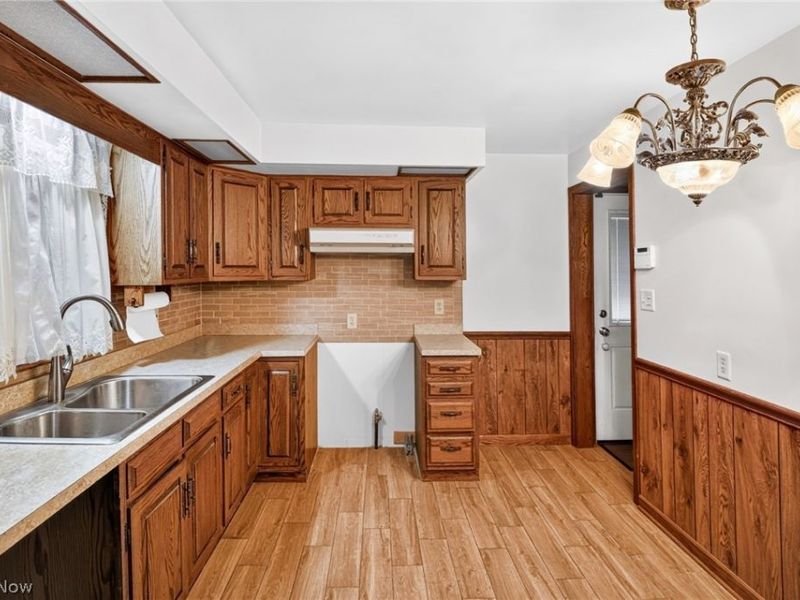 2196 Renwick Drive, Poland, OH 44514 Photo 10