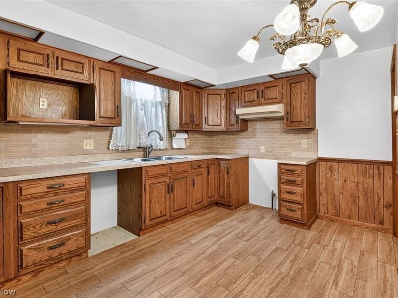 2196 Renwick Drive, Poland, OH 44514 Photo 11