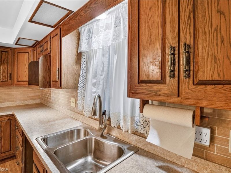 2196 Renwick Drive, Poland, OH 44514 Photo 8