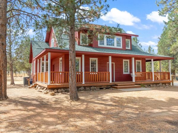 70125 Mustang Drive, Sisters, OR 97759