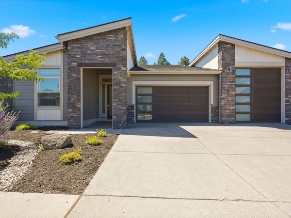 3083 NW Hidden Ridge Drive, Bend, OR 97703