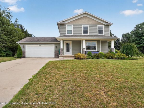 15927 Pastoral Path, East Lansing, MI 48823