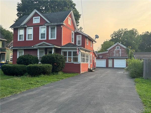 34 Syracuse Street , Baldwinsville, NY 13027