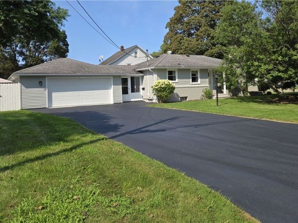 10 Mandy Lane, Rochester, NY 14625