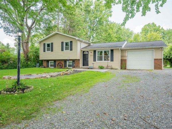 2573 Pratt Road, Batavia, NY 14020