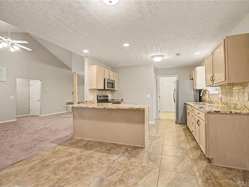9360 Sawgrass Drive, Miamisburg, OH 45342 Photo 12